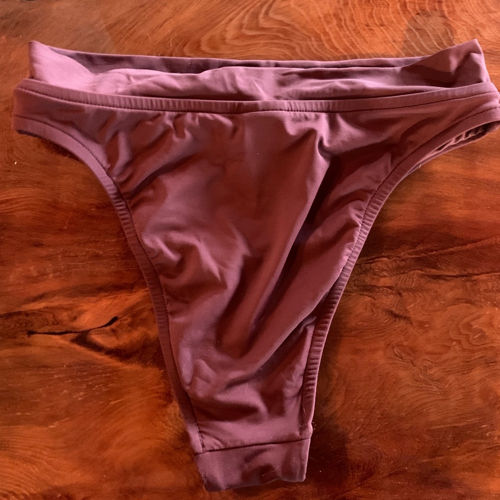 Seafolly high rise , high thigh cheeky bikini bottom small